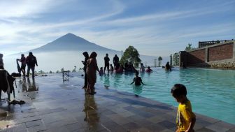 Bumdesa Karamat Jaya Garut, Sulap Lahan Carik Desa Menjadi Tempat Wisata Murah Meriah Namun Konsepnya Mewah