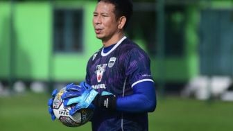 Made Masih Merasa Jadi Pemain Persib Padahal Pensiun, Sang Istri Beri Peringatan