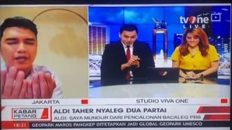 Aldi Taher Makin Nyeleneh, Ditanya Presenter tvOne Malah Nyanyi Lagu Coldplay