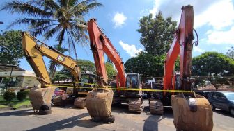 BREAKING NEWS: Tambang Pasir Ilegal di Banyuresmi Garut Ditutup Paksa Tim Gabungan Polri, Dua Pengusaha Ditetapkan Tersangka