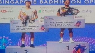 Bermain Agresif, Anthony Ginting Juara Badminton Singapore Open 2023 Kalahkan Anders Antonsen