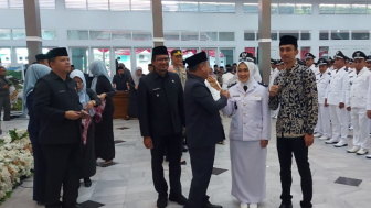 Kades Cantik di Kabupaten Garut, Ternyata Penerus Suami yang Pilih Ikut Pileg 2024