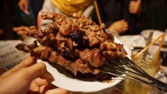 Tips Buat Sate Daging Kurban yang Empuk dan Tidak Alot, Lakukan Lima Langkah