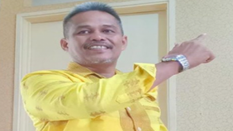 Revisi UU Desa Gaji Kades Naik, Kok Guru Honorer yang Resah?