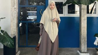 Natasha Rizky Main Tenis Pakai Gamis, Netizen: Saingan Berat Nagita