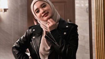 Inara Rusli Bantah Dilamar Pengacara Ganteng