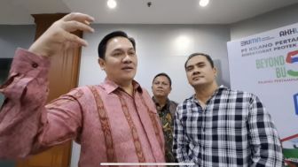 Farhat Abbas Minta King Saipul Jamil Bersabar dan Banyak Ikhlas Saat Hadapi Dewi Perssik