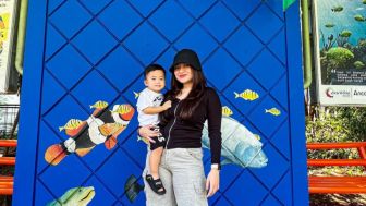 Family Time, Nathalie Holscher Ajak Adzam Jalan-jalan ke Seaworld, Netizen: Sule Gimana?