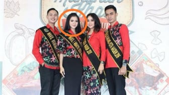 Kesal Dituding Oplas, Bella Bonita Unggah Bukti Foto Lawas Saat Jadi Juara 'Mbakyu Kota Madiun'