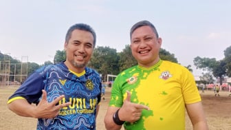 Tim Sepakbola DPRD Garut Jamu Tim Alumni Universitas Indonesia Soccer Comunity