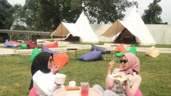 Cuma 7 KM dari Kota Garut, Glamping Parama Satwika Tempat Healing View Gunung Guntur