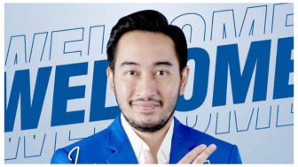 Usai Curhat Hancur Diselingkuhi Syahnaz, Jeje Govinda Umumkan Jadi Bacaleg Pemilu 2024, Netizen: Urus Istri Aja Nggak Becus