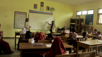 Mahasiswa Uniga Terjun ke Pelosok, Ajari Anak-anak Calistung