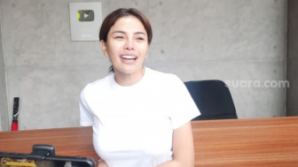 Nikita Mirzani Sindir Artis yang Curhat Masalah Rumah Tangga di Podcast: Gak Usah Lu Umbar-umbarin