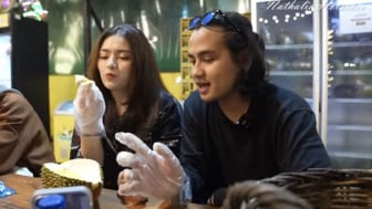 Begini Romantisnya Yogi Ilham Terhadap Nathalie Holscher, Hingga Beradu Gombalan Saat Makan Durian Musang King