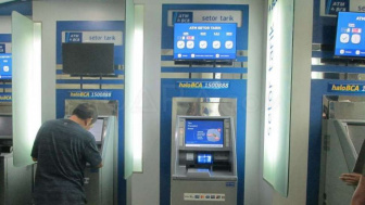 Cara Mutasi Rekening BCA di Mesin ATM Gampang Banget