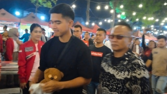 Ketum PSI Kunjungi Kunjungi Wisata Kuliner Kerkof Garut, Kaesang Pangarep Bahas Kemiskinan Ekstrem