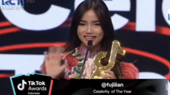 Fuji Raih Celebrity of The Year di Tiktok Awards 2023, Buktikan Diri Bisa Lebih dari Aaliyah Massaid