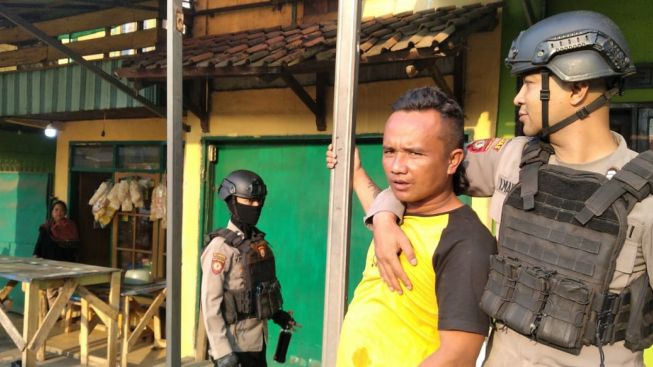 Resahkan Warga, Pemuda Mabuk Bawa Sajam di Tarogong Kaler Garut Diamankan Tim Patroli Ngabuburit Ramadan