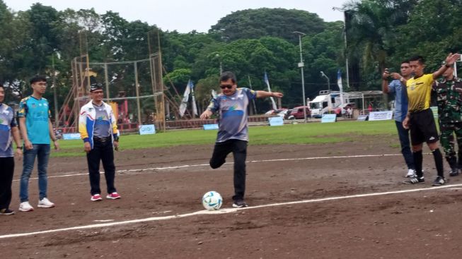 Turnamen Sepakbola Ngabuburit Ramadan Usia 40 Bergulir, Bupati Garut: Sudah Tua Masih Berani Main Bola
