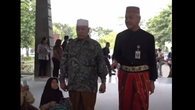 Ganjar Pranowo Dapat Dukungan dari Pimpinan Pondok Pesantren, KH. Ma'mun Abdullah: Maju Terus Pantang Mundur