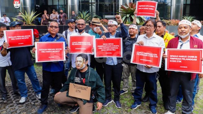 Bocor Dokumen di KPK Biasa Tapi Mantan KPK Demo KPK Luar Biasa, Siaga 98: Masuk Saja Partai Politik