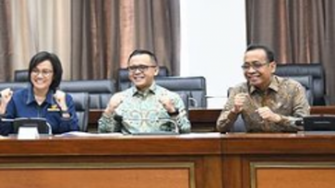 Menteri PANRB Usulkan Satu Juta Formasi ASN Ke Menteri Keuangan Sri Mulyani, CPNS Non Sekdin Tunggu Lampu Hijau.