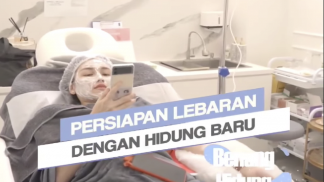 Tanam Benang Hidung untuk Menyambut Lebaran, Netizen Kecam Ayu Ting Ting: Sekarang Udah Gak Asli!