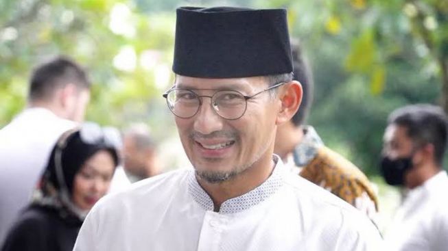 Sandiaga Uno Resmi ke Luar dari Gerindra, Secarik Kertas Unjuk Pamit Diberikan untuk Prabowo. Dimanakah Pelabuhan Baru Karier Politiknya?