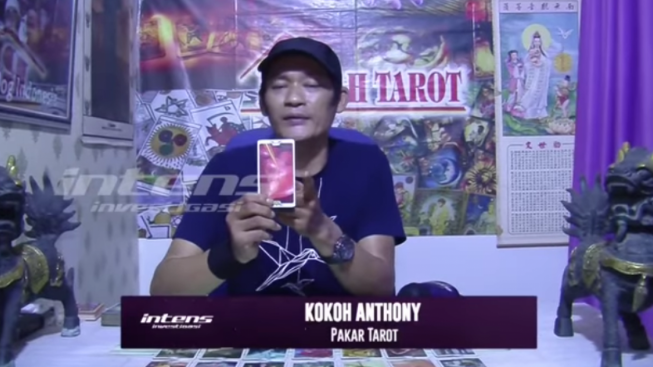 Benarkah Ada Kiriman Santet Arie Kriting Terhadap Nursyah? Begini Hasil Telisik Ahli Kartu Tarot