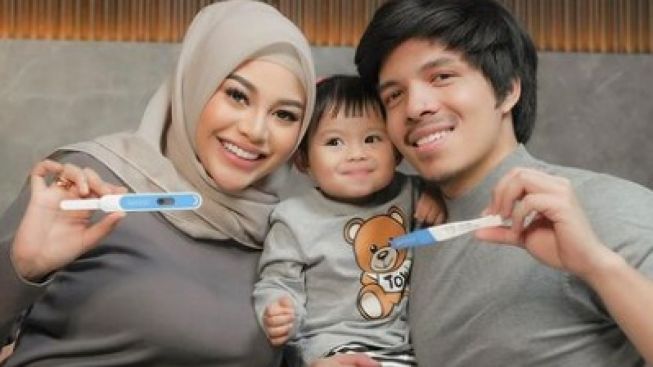 Atta Halilintar Merinding! Aurel Hermansyah Beri Tahu Suami Hamil Anak Kedua: Aku Test Pack Isen-iseng