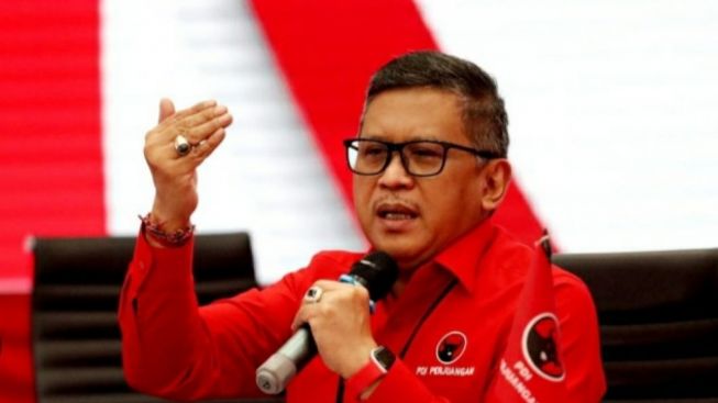 Gaduh Bocoran Putusan MK Pileg Tertutup, Kini Giliran Sekjen PDIP Hasto Kristiyanto Tantang Denny Indrayana