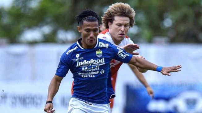 Henhen Herdiana Senasib dengan Gian Zola di Persib, Dulu Dipuja Kini Dibuang