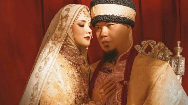 Makin Riuh, Mulan Jameela Pernah Sebut Ahmad Dhani Punya Turunan Darah Garut dan Mendukung Klub Persigar