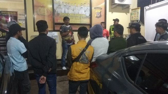 Polsek Malangbong Garut Amankan 12 Orang yang Berpotensi Melakukan Tindakan Premanisme, Semuanya Diperlakukan Seperti ini