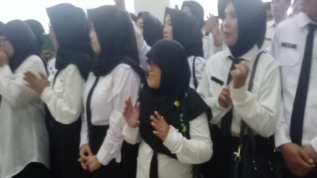 Tangis Haru Kepala BKPSDM Tasikmalaya, Tandai Pelantikan dan Pengambilan Sumpah ASN PPPK