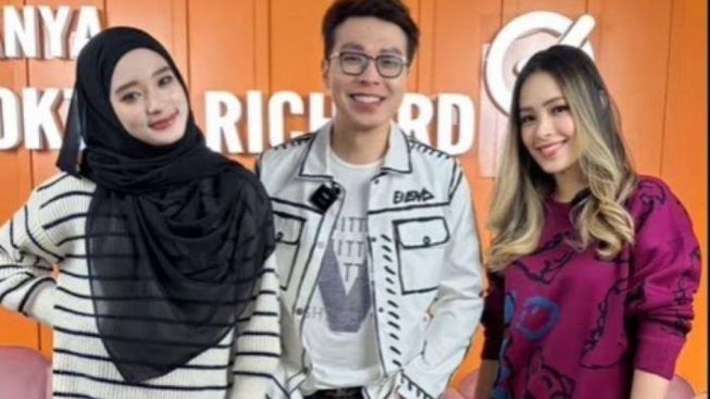 Skandal Perselingkuhan Syahnaz Shadiqah dengan Rendy Kjaernett Membuat Lady Nayoan Terpukul, Akan Meniru Langkah Inara Rusli