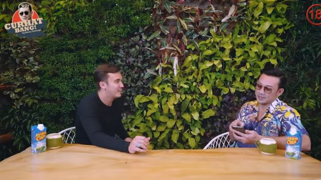 Denny Sumargo Heran Rendy Kjaernett Masih Ingin Jadi Suami Lady Nayoan
