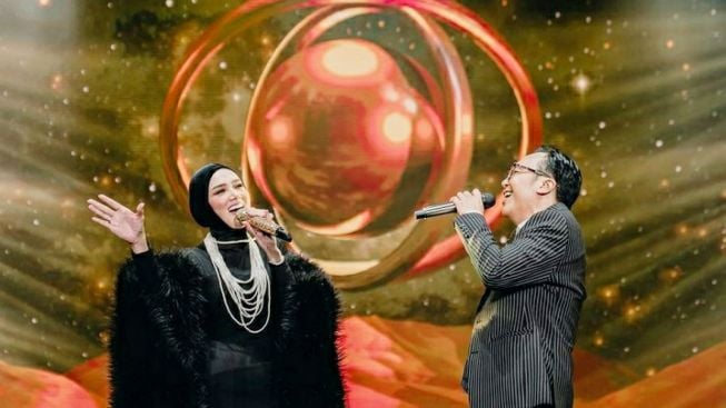 Mulan Jameela Tampil di Konser Ari Lasso, Ahmad Dhani Malah Urung Hadir, Apa Kira-kira Alasannya?