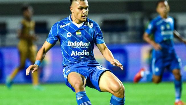 Luis Milla Belum Mampu Perbaiki Lini Belakang, Ezra Jadi Penyelamat Maung Bandung