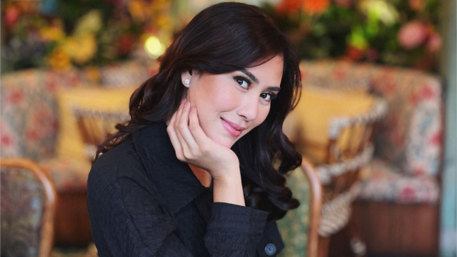 Syahnaz Pakai Hijab dan Ajak Umrah, Netizen: Kok Bisa Yah?