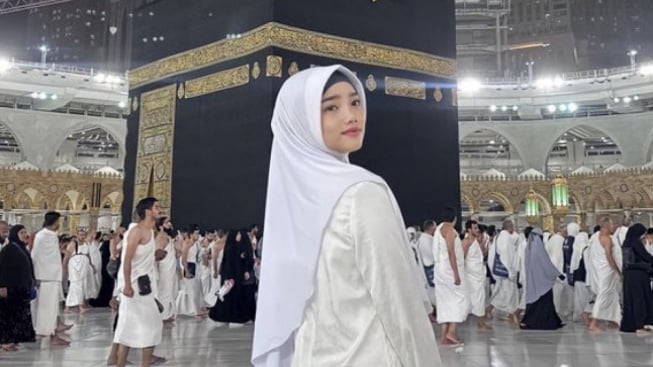 Galau Thariq Halilintar Gandeng Aaliyah Massaid, Fuji Pilih Umrah dan Doa Minta Jodoh