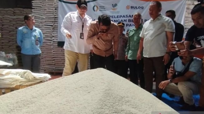 2750 Ton Beras Bantuan Pemerintah Pusat Siap Disalurkan Pemkab Garut kepada Masyarakat Miskin