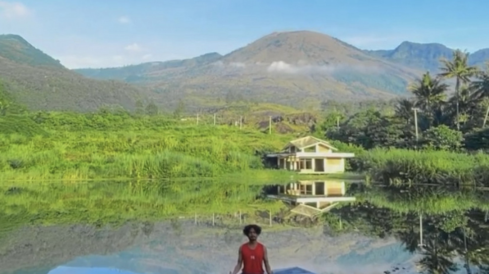 Cafe Balong Garut, Tempat Ngopi Estetik Tepi Danau Dengan View Gunung ...