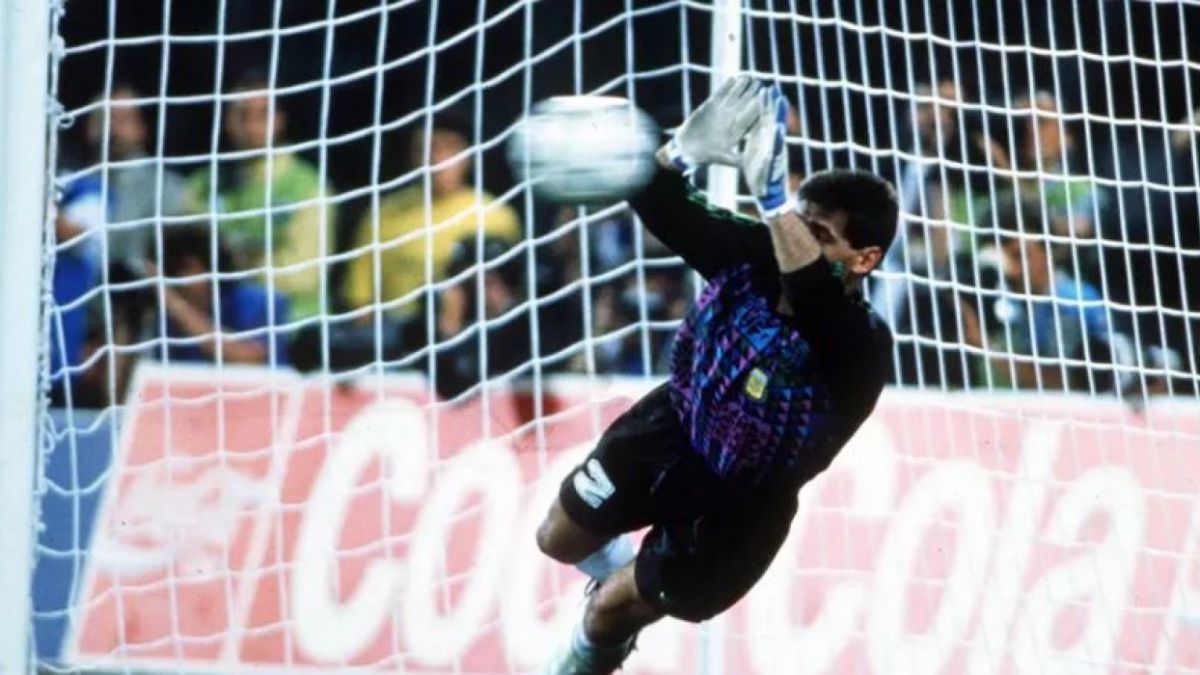 Sergio Goycochea [Kiper Argentina pada Piala Dunia 1990 Italia, Sergio Goycochea. [FIFA.com]]