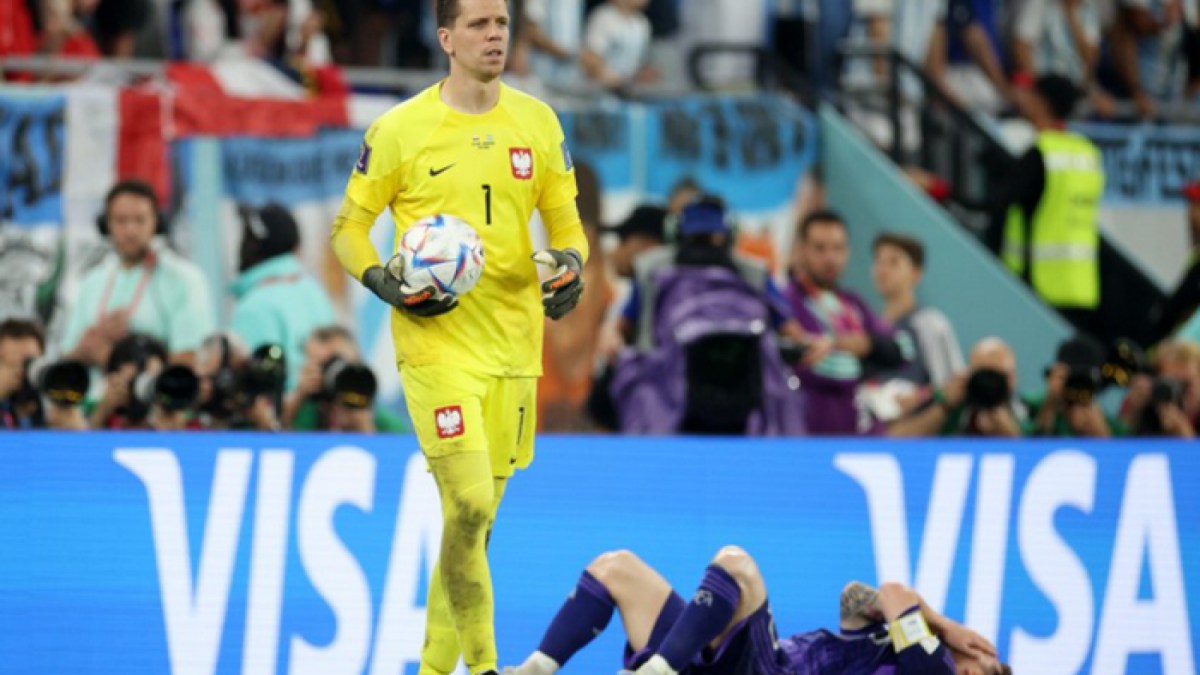 Penalti Lionel Messi digagalkan Wojciech Szczesny di matchday ketiga grup C Piala Dunia 2022. [Twitter.com/OptaJoe]