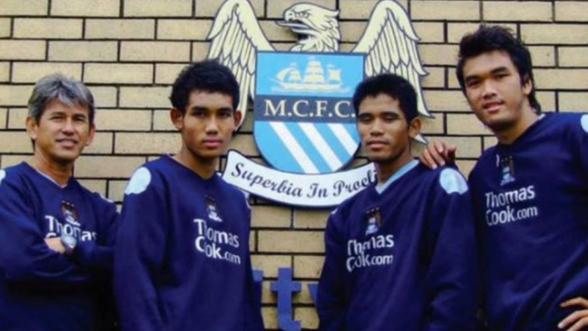 Teerasil Dangda saat di Manchester City. [77kaoded.com]