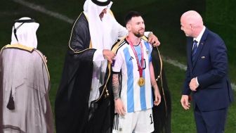 Jubah Bisht yang Dipakai Lionel Messi Tuai Pro Kontra, Pihak Qatar Buka Suara