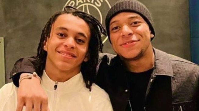 Beberapa Jam Sebelum Kylian Mbappe Tampil di Final Piala Dunia 2022, Sang Adik Buat Rekor Bersama PSG