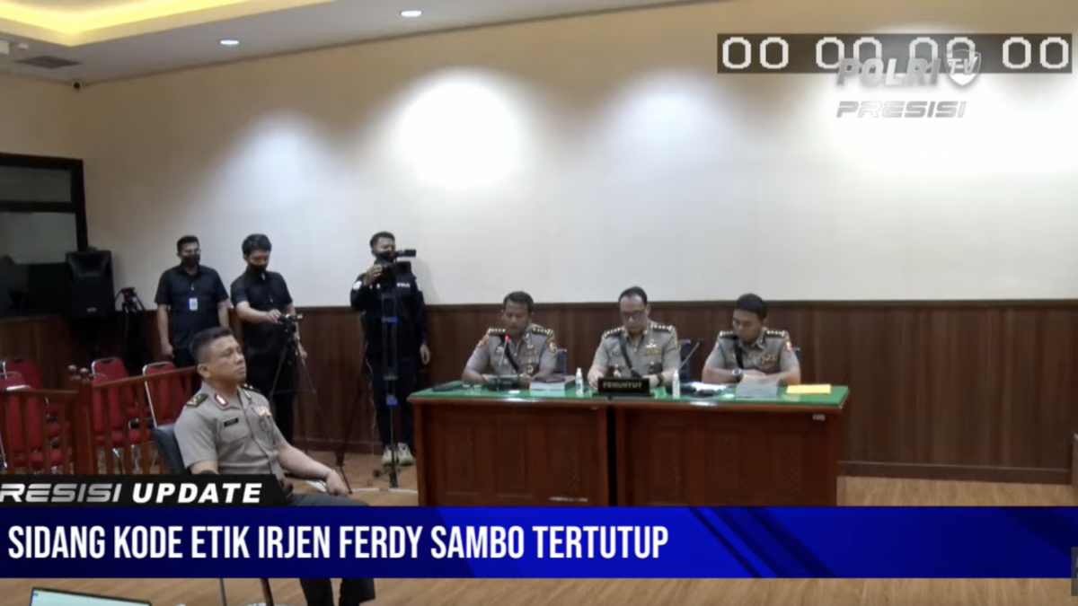 Suasana sidang kode etik Irjen Ferdy Sambo, Kamis (25/8/2022). [YouTube/Polri TV Radio]